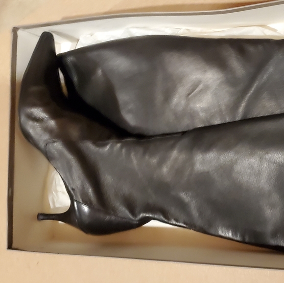 Size 11 Cole Haan Leather Boots - Picture 4 of 5